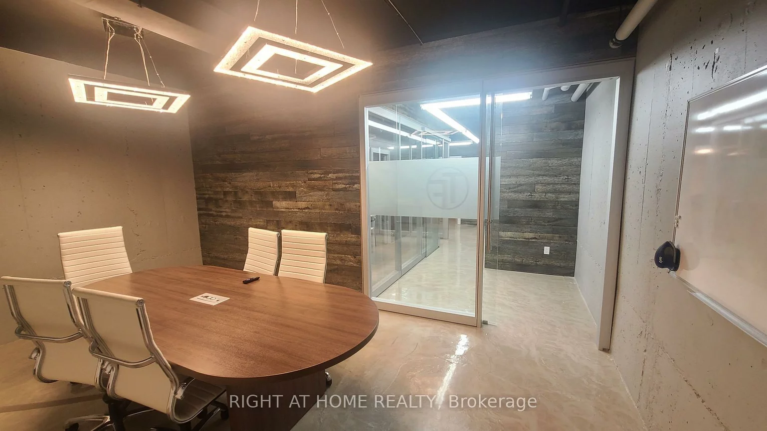 49, Hillcrest, Queen Street Corridor, Brampton