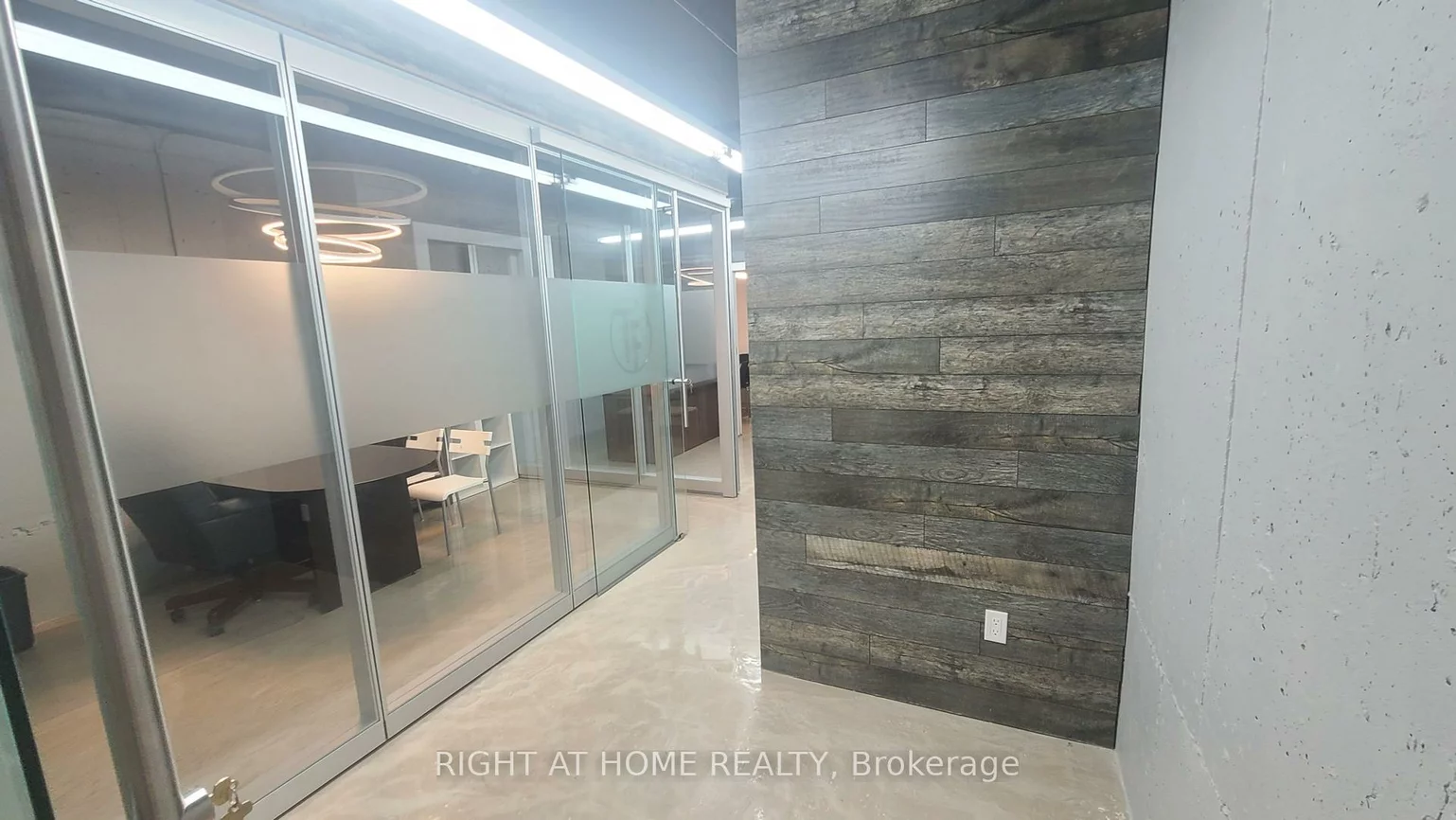 49, Hillcrest, Queen Street Corridor, Brampton