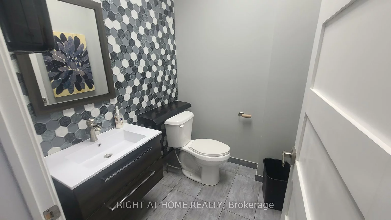 49, Hillcrest, Queen Street Corridor, Brampton