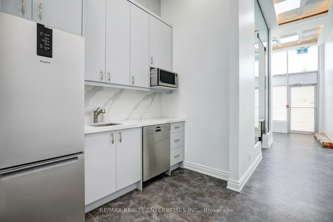 20, Maritime Ontario, Airport Road/ Highway 7 Business Centre, Brampton