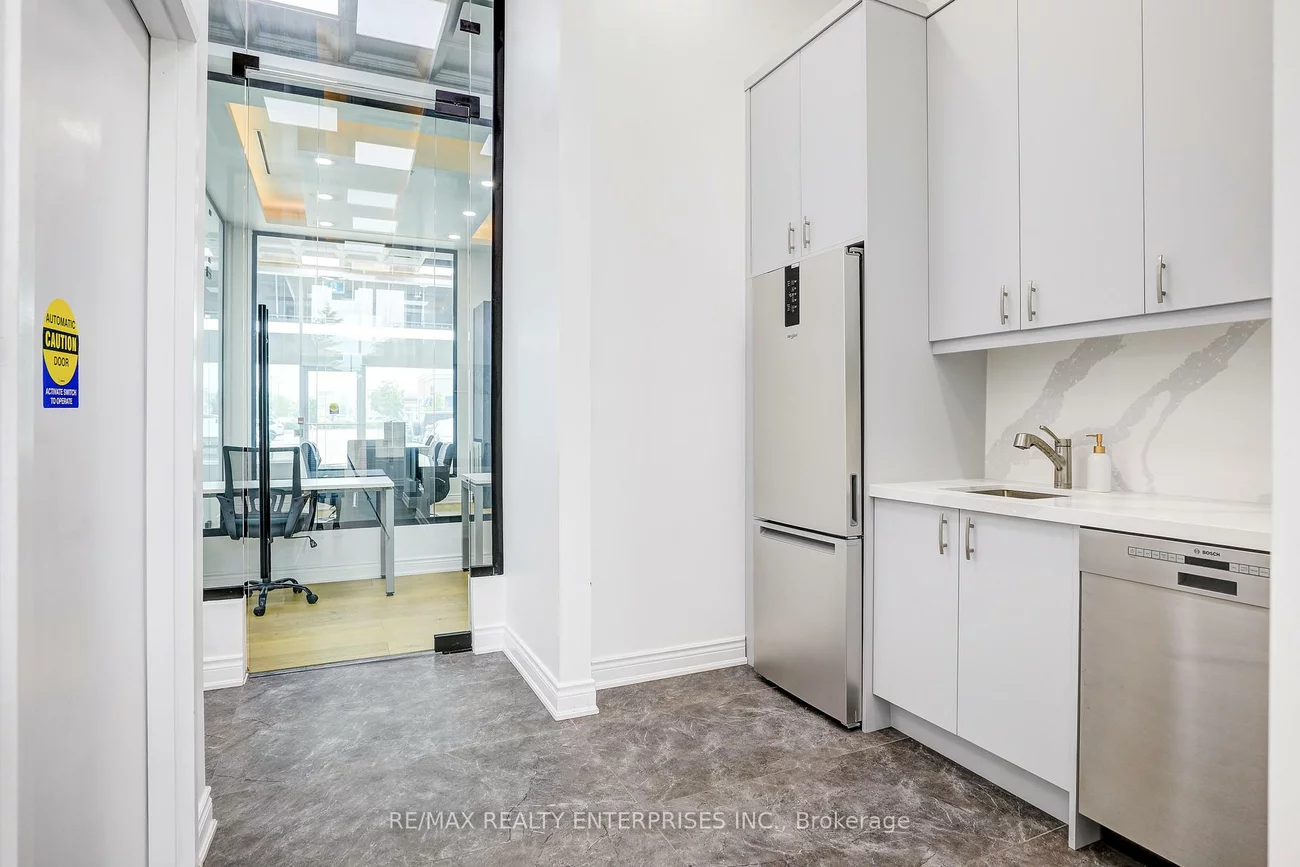 20, Maritime Ontario, Airport Road/ Highway 7 Business Centre, Brampton