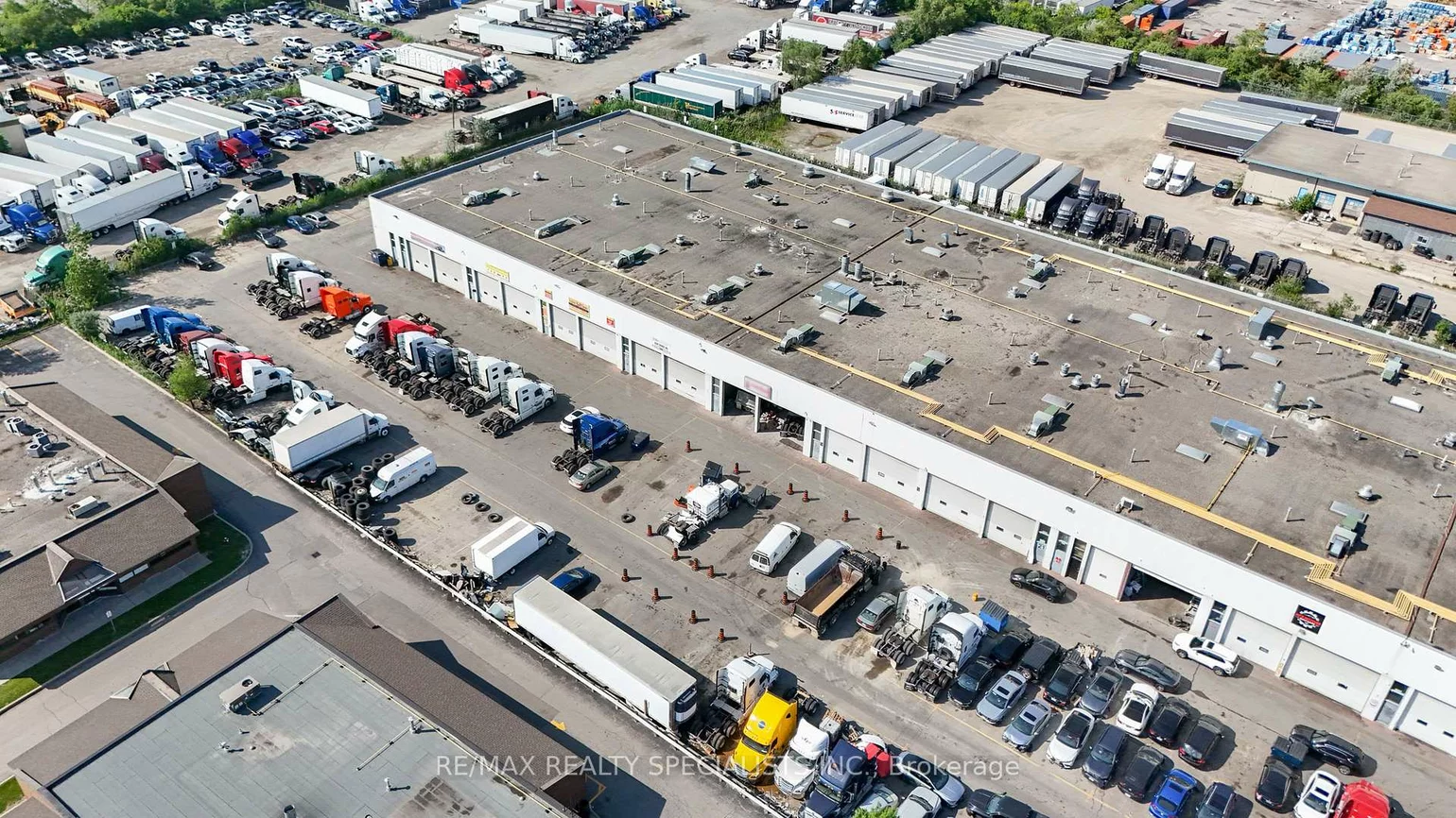 170, Glidden, Brampton East Industrial, Brampton