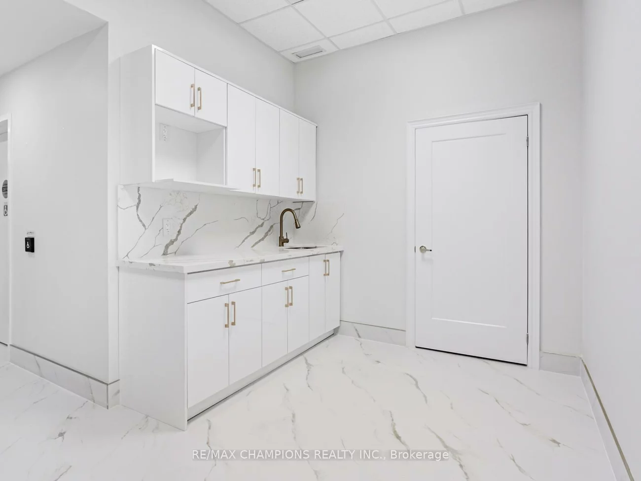 2565, Steeles, Steeles Industrial, Brampton