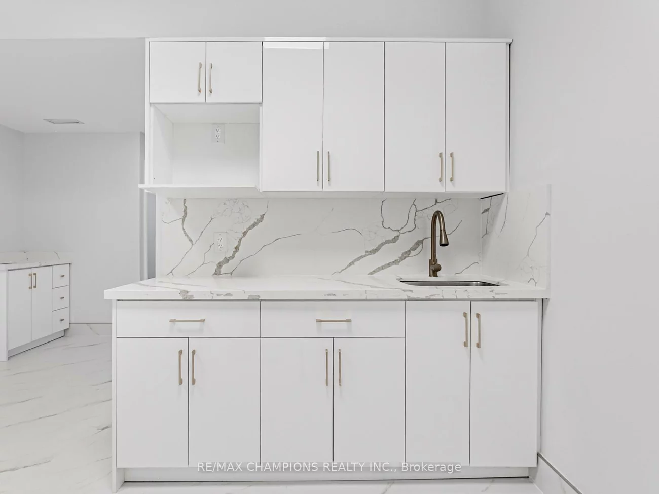 2565, Steeles, Steeles Industrial, Brampton