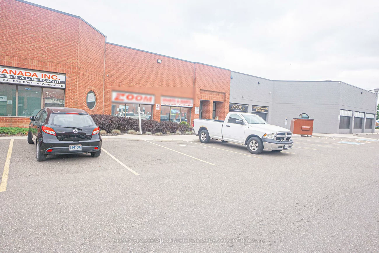 2084, Steeles, Southgate, Brampton