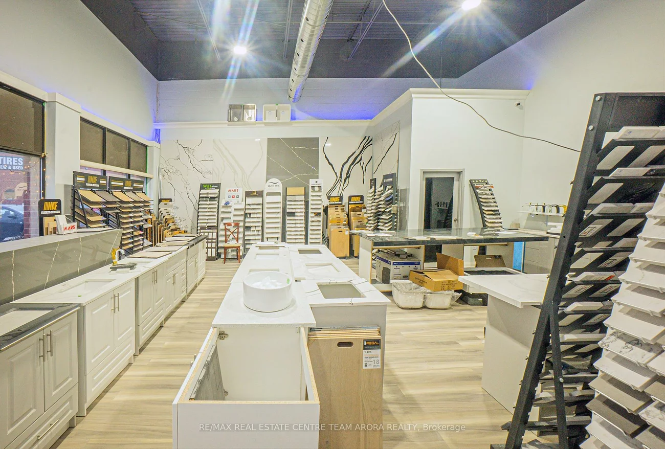 2084, Steeles, Southgate, Brampton