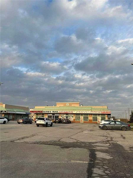 341, Parkhurst, Parkway Belt Industrial Area, Brampton