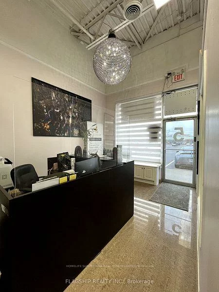 341, Parkhurst, Parkway Belt Industrial Area, Brampton