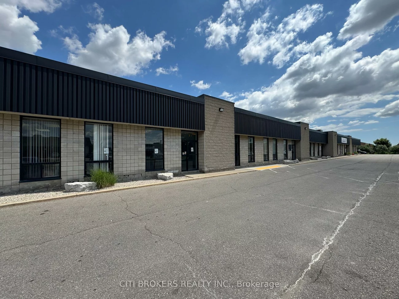 80, Hale, Brampton East, Brampton