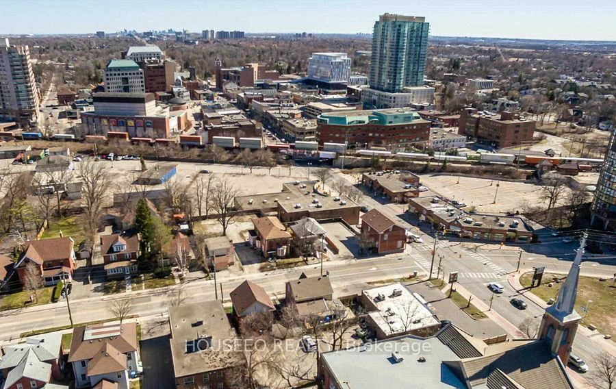 8, Church, Downtown Brampton, Brampton