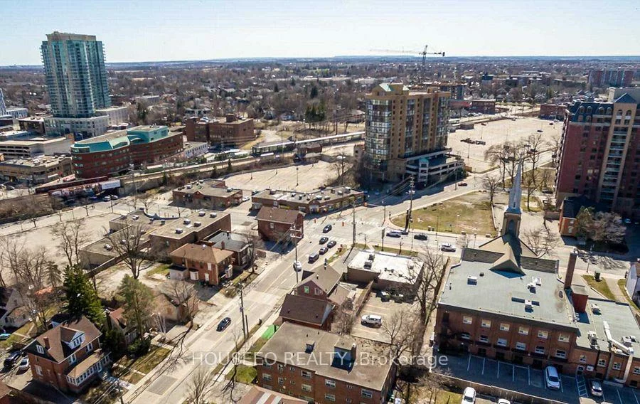 8, Church, Downtown Brampton, Brampton