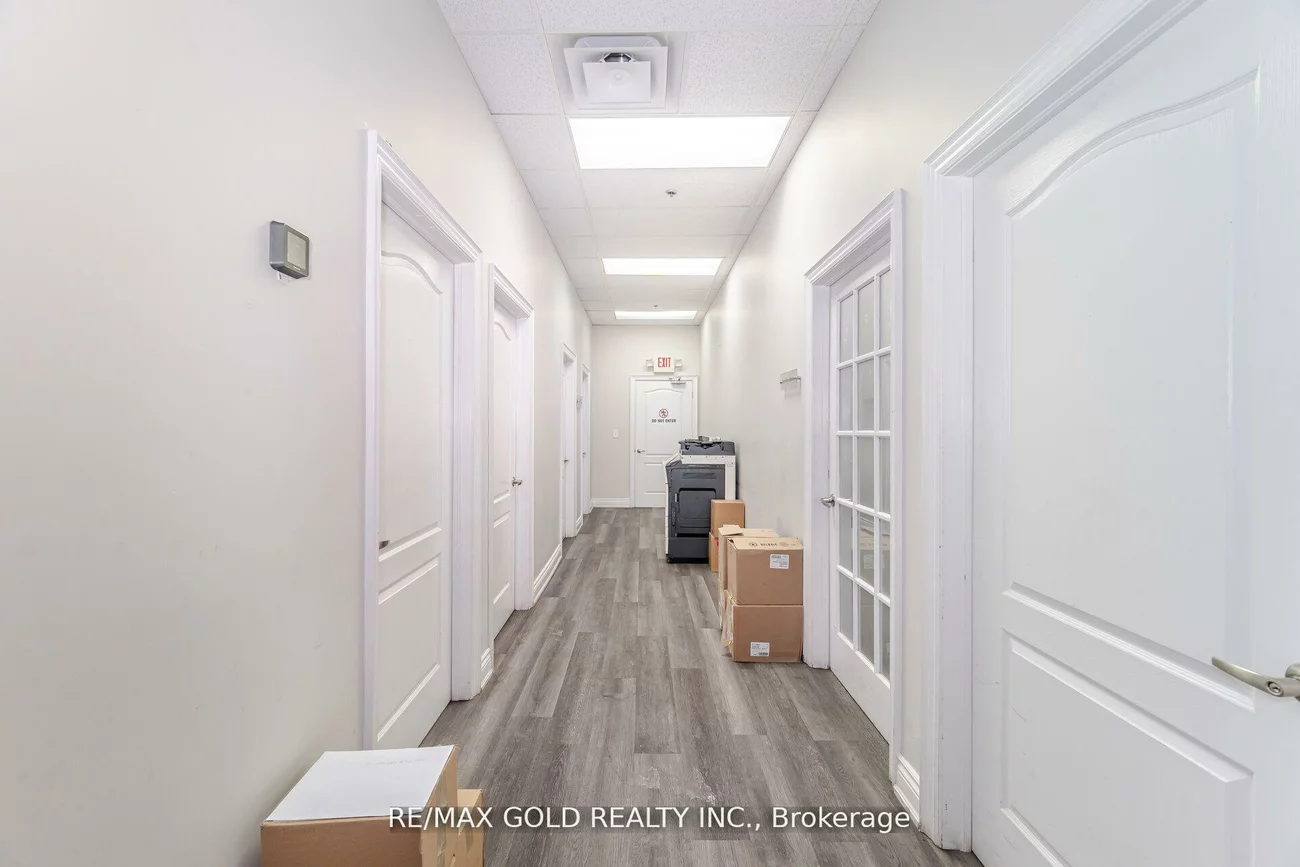 2074, Steeles, Southgate, Brampton