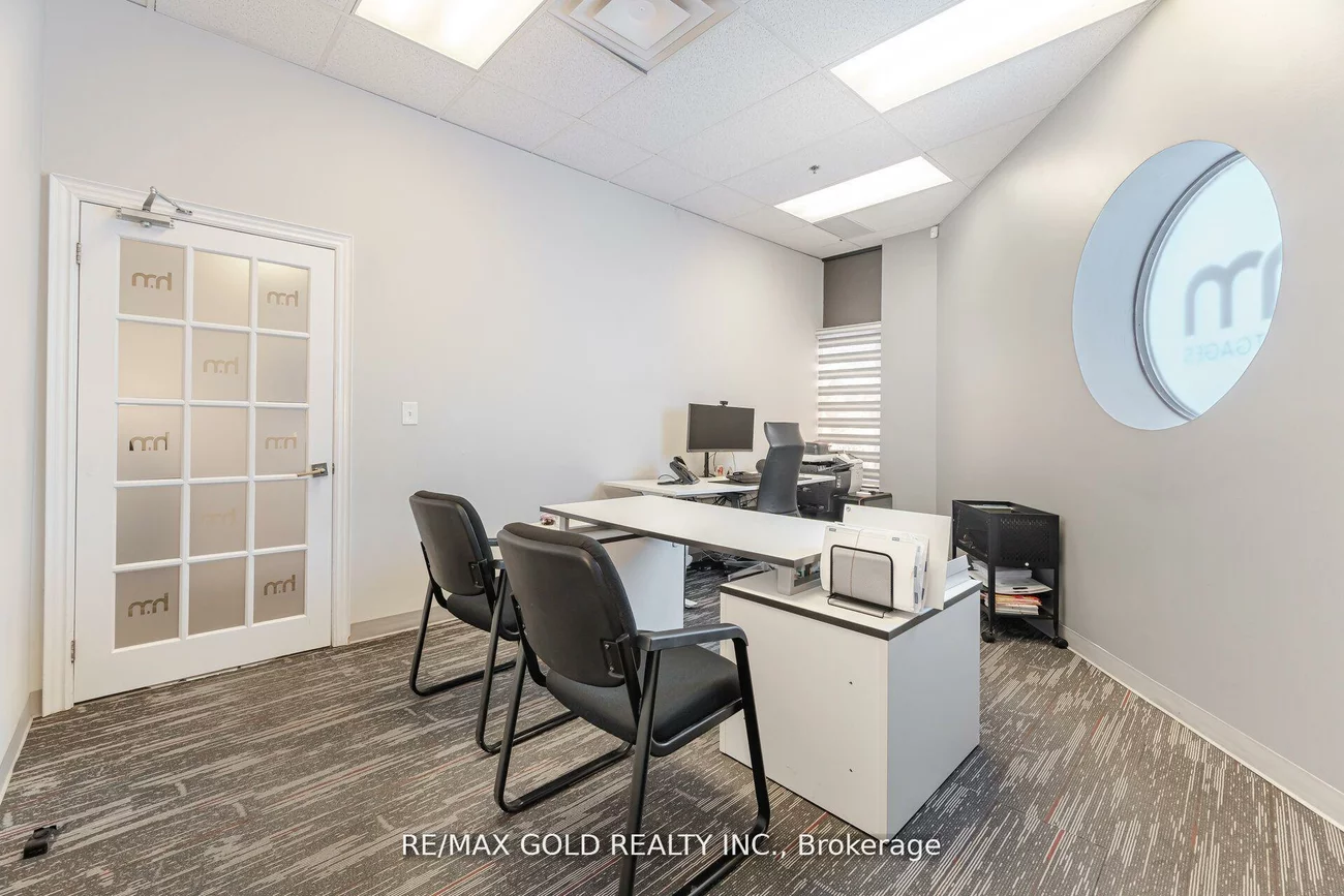 2074, Steeles, Southgate, Brampton