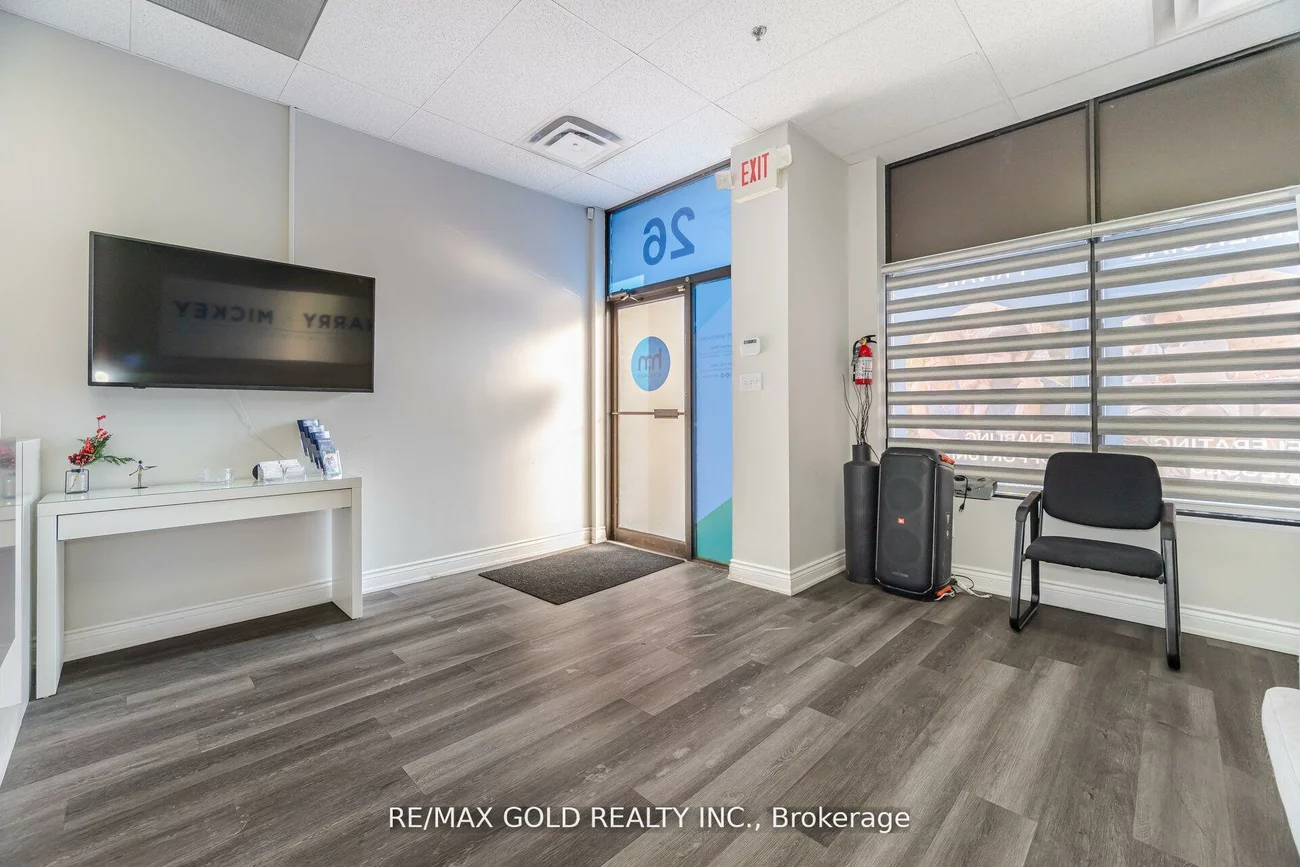 2074, Steeles, Southgate, Brampton