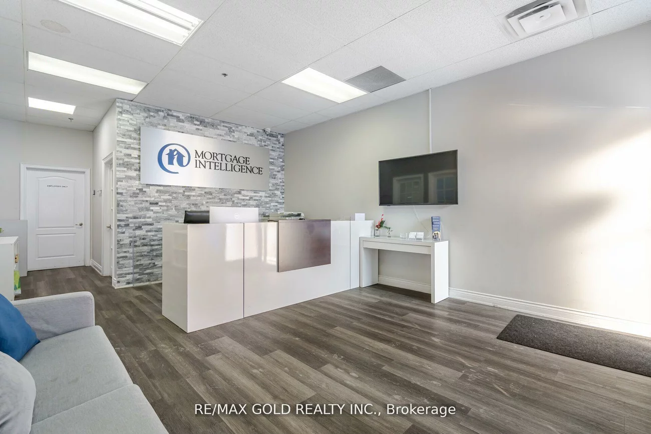 2074, Steeles, Southgate, Brampton