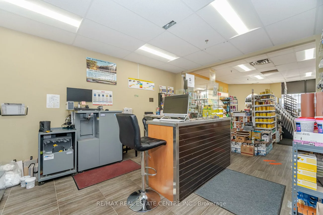 2074, Steeles, Southgate, Brampton