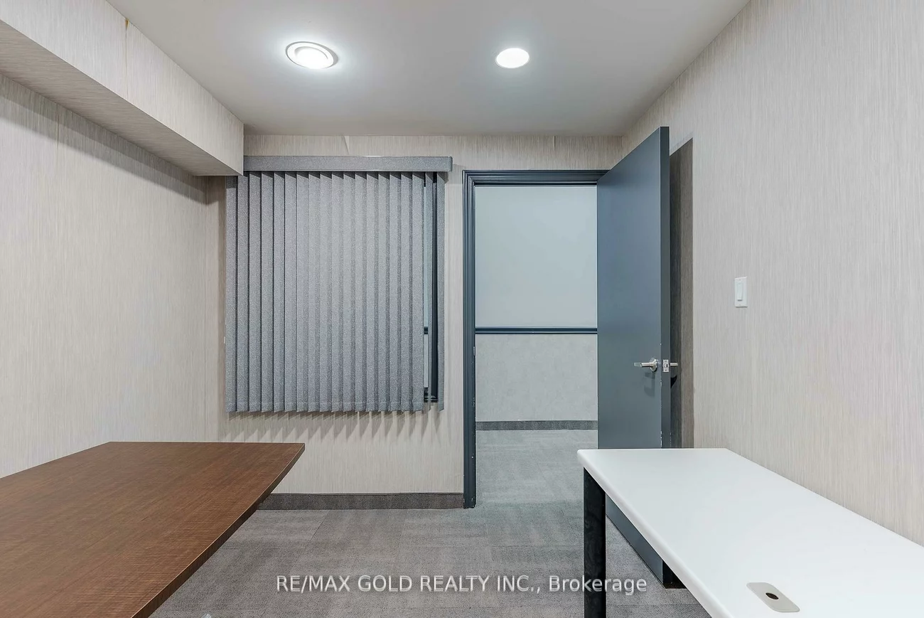 351, Parkhurst, Parkway Belt Industrial Area, Brampton