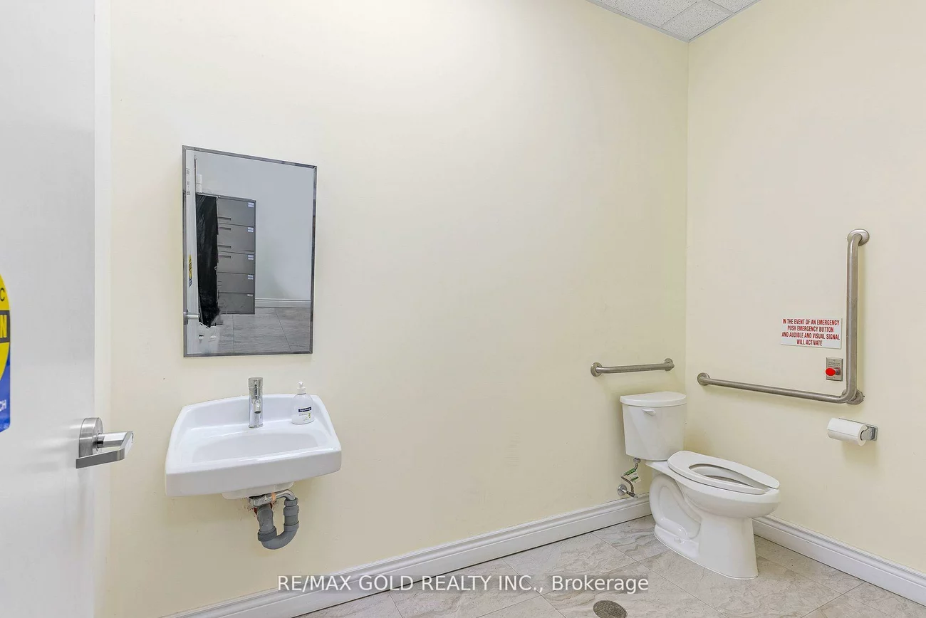 2710, North Park, Bramalea North Industrial, Brampton