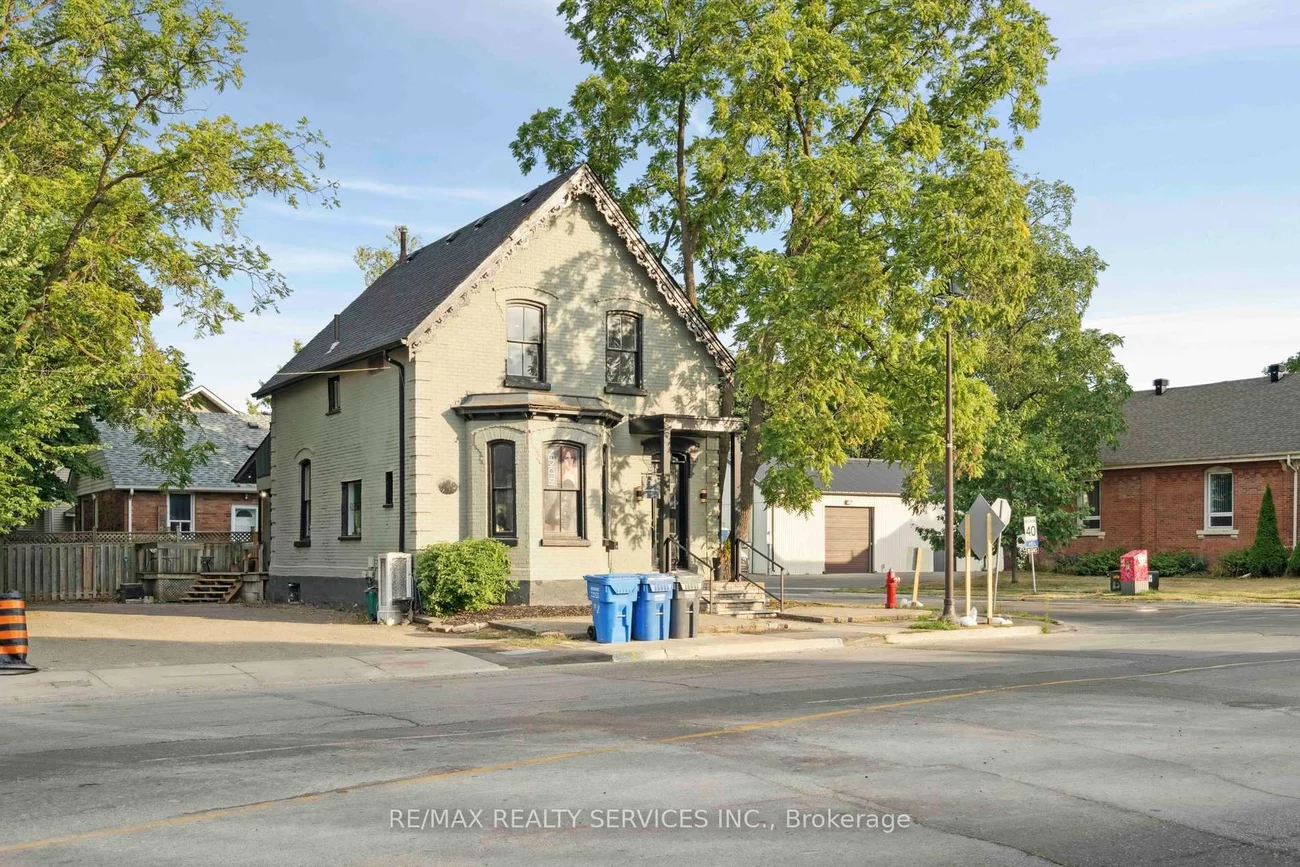127, Queen, Downtown Brampton, Brampton