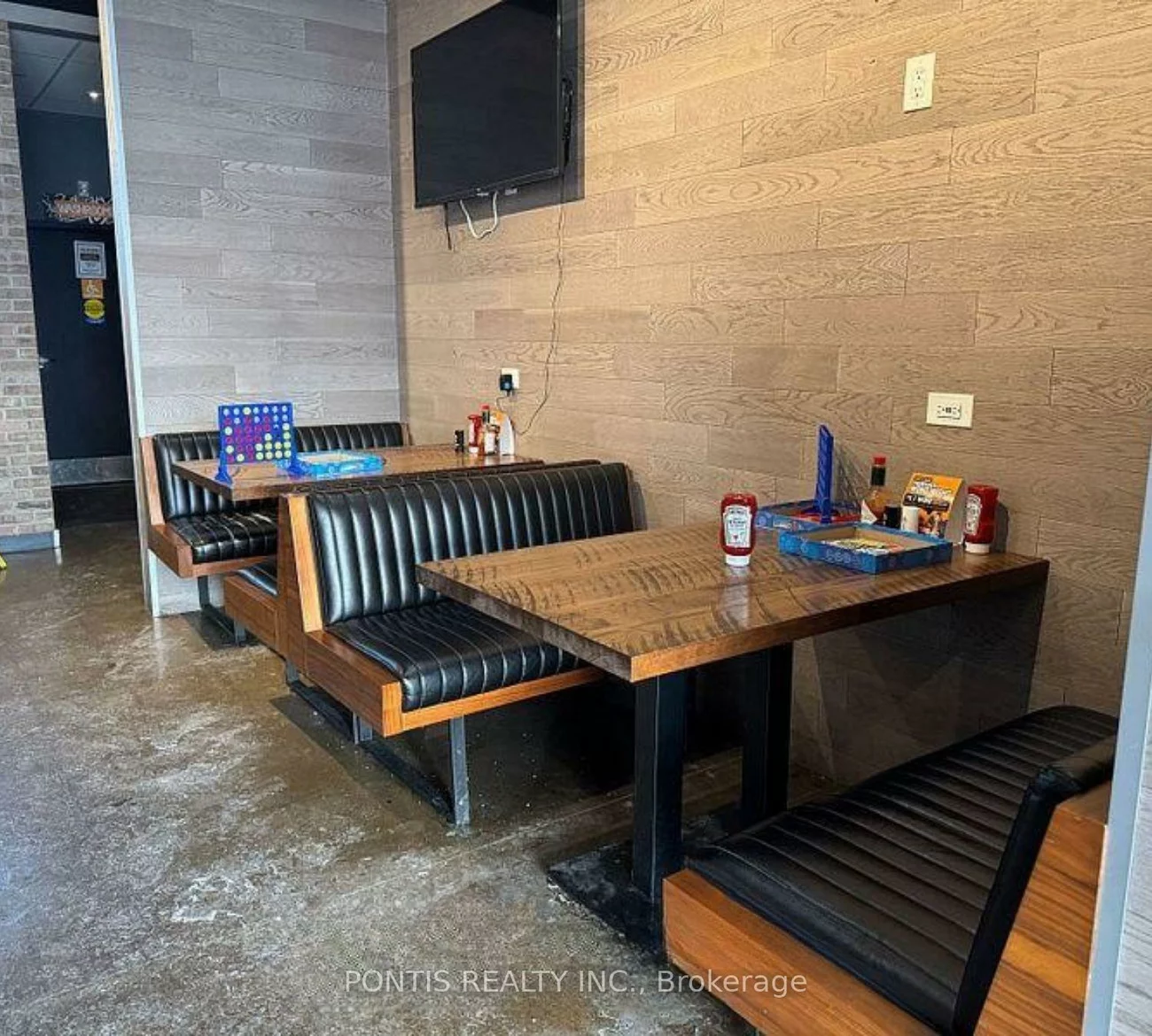 148, West, Queen Street Corridor, Brampton