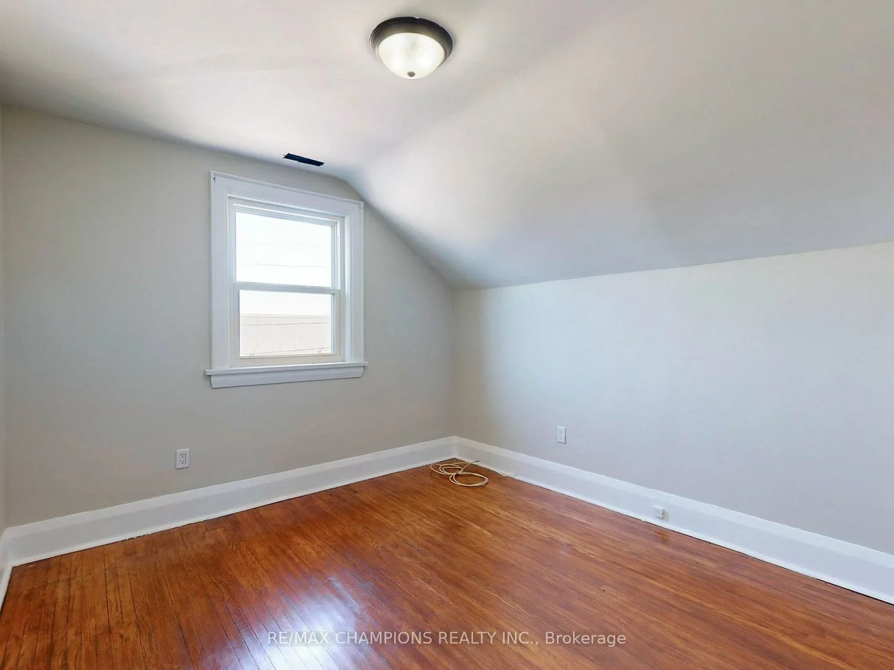 219, Queen, Downtown Brampton, Brampton