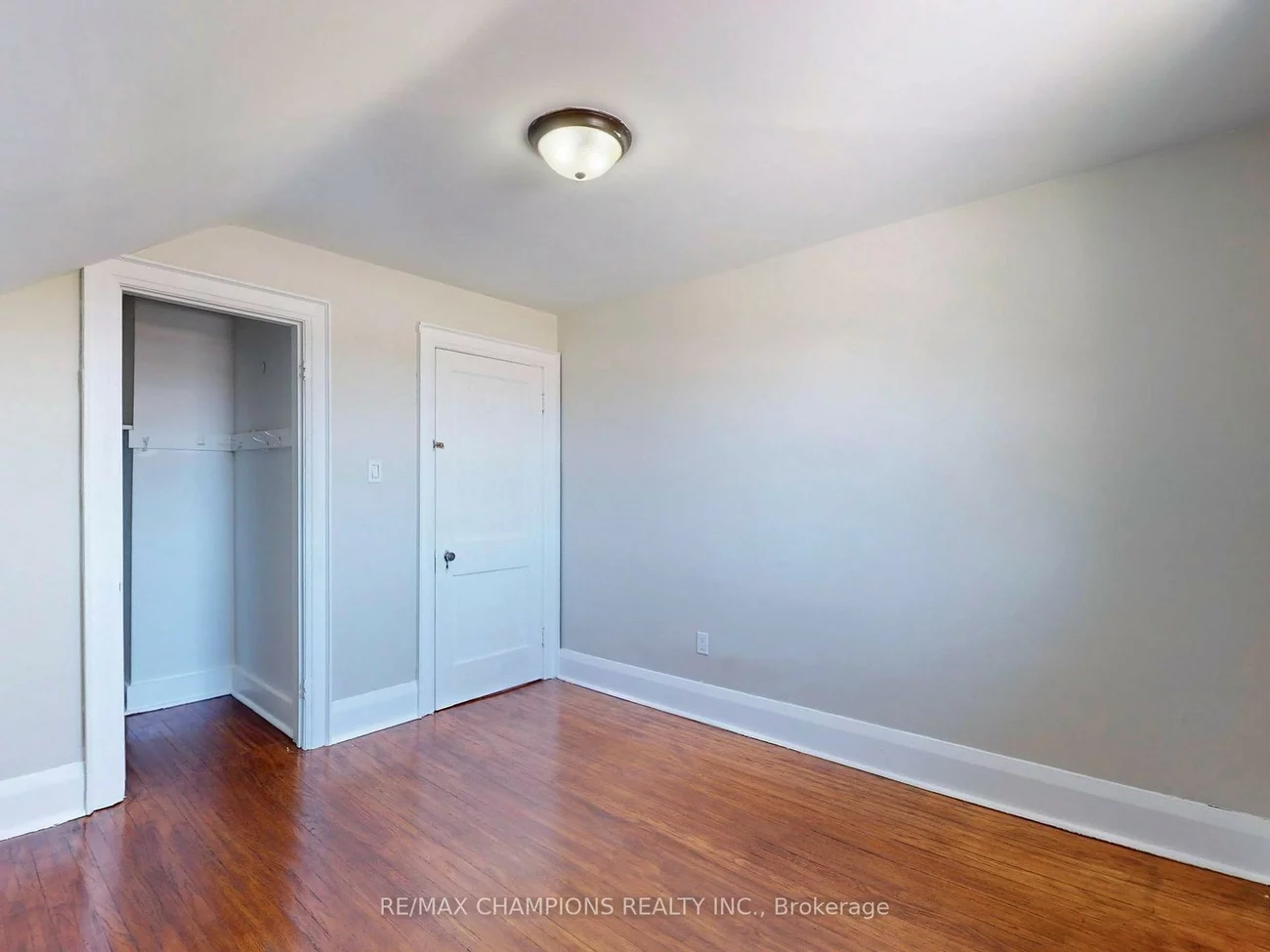 219, Queen, Downtown Brampton, Brampton