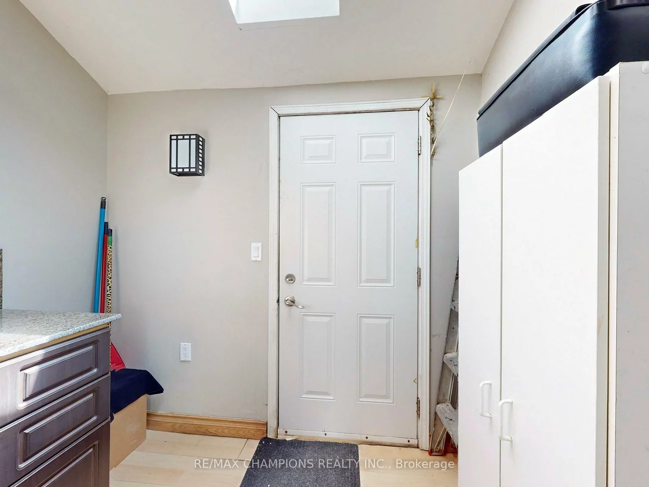 219, Queen, Downtown Brampton, Brampton