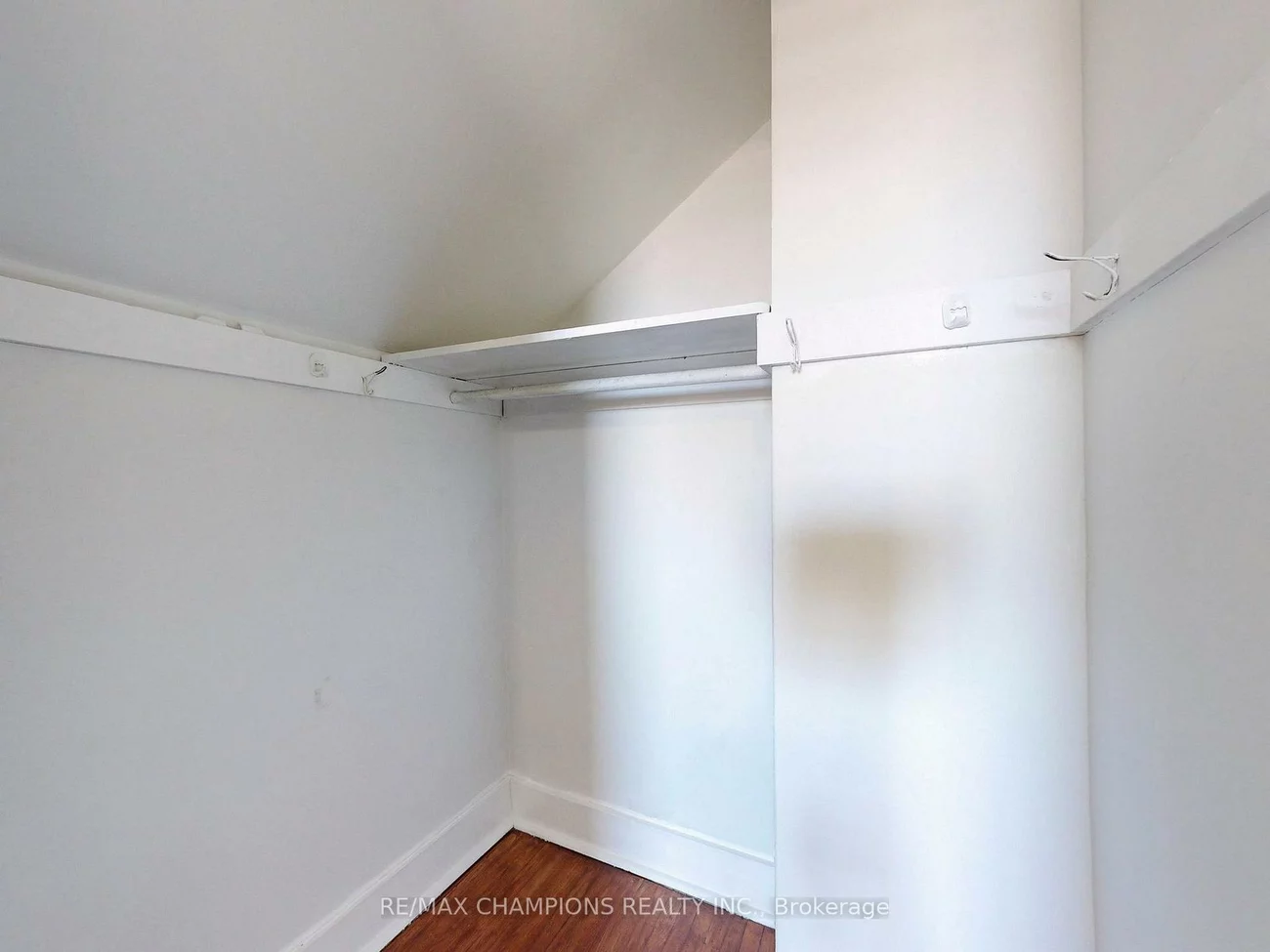 219, Queen, Downtown Brampton, Brampton