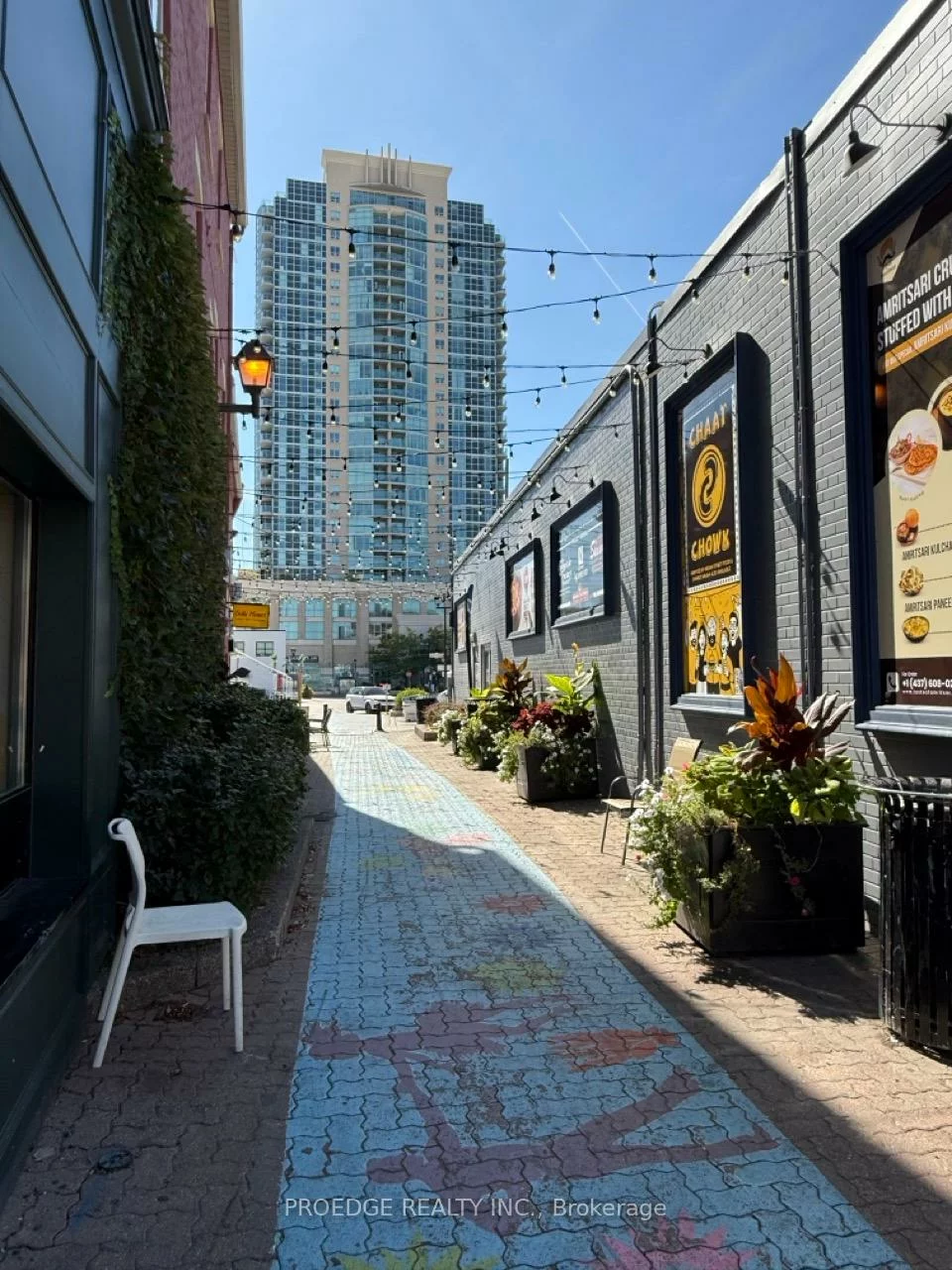 27, Main, Downtown Brampton, Brampton