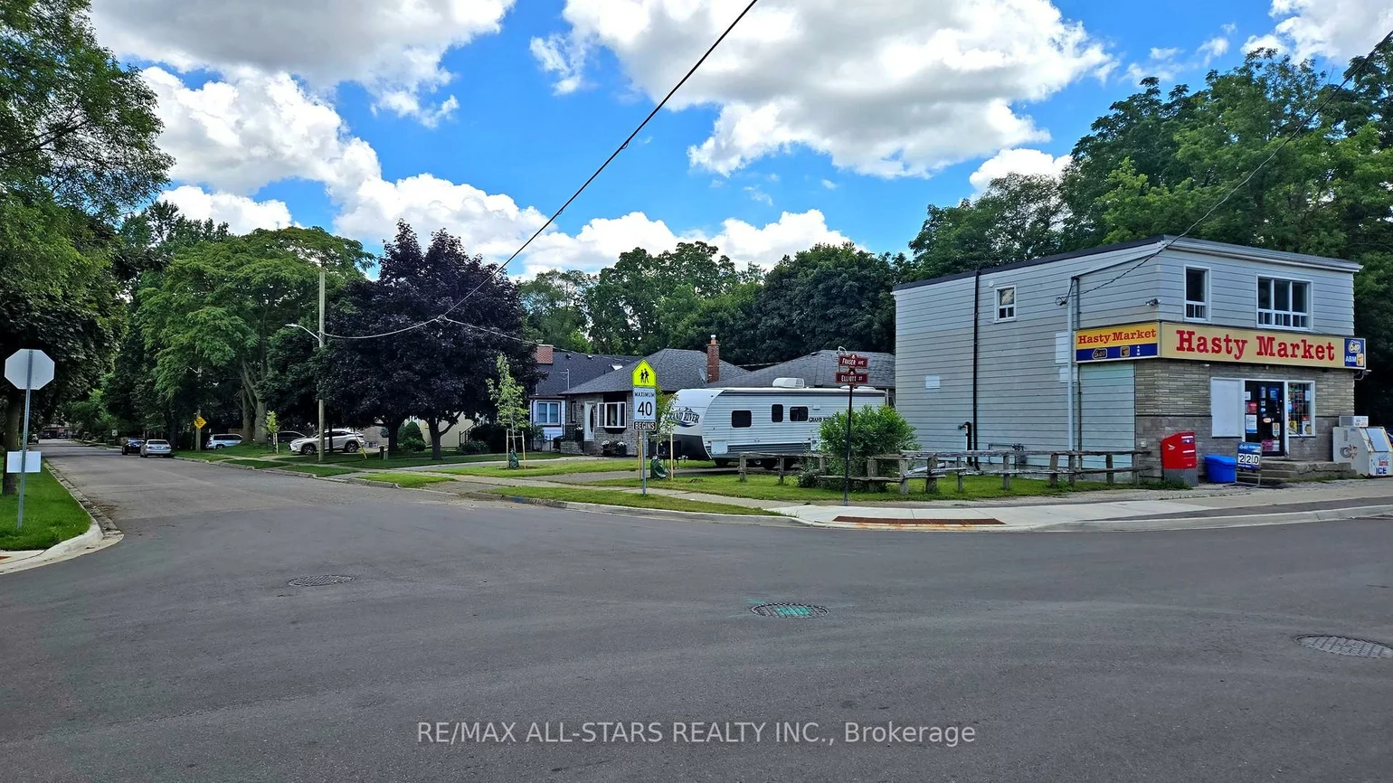 88, Elliott, Downtown Brampton, Brampton