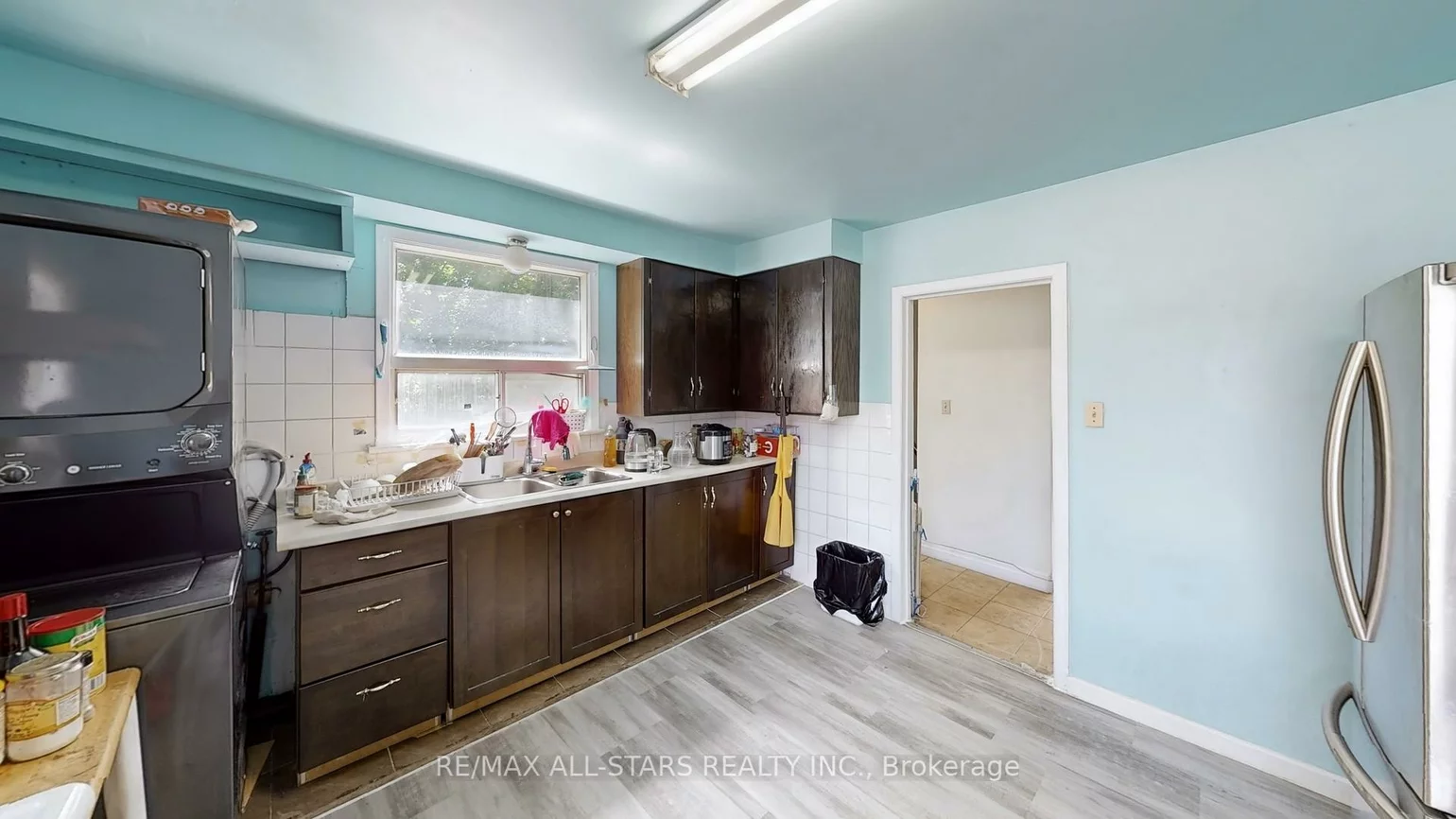 88, Elliott, Downtown Brampton, Brampton