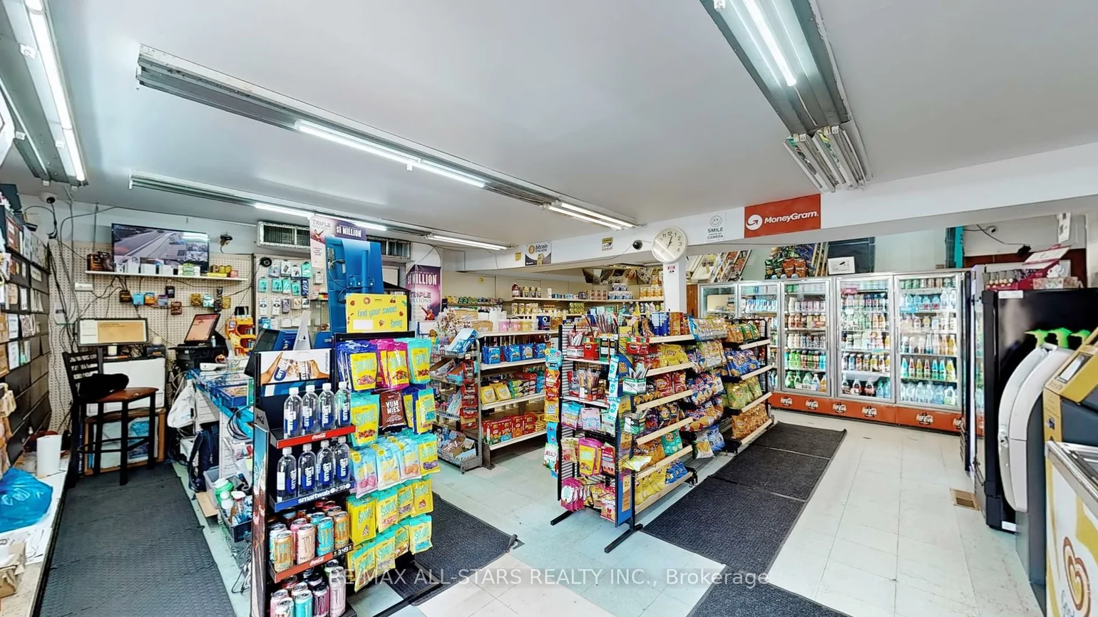 88, Elliott, Downtown Brampton, Brampton