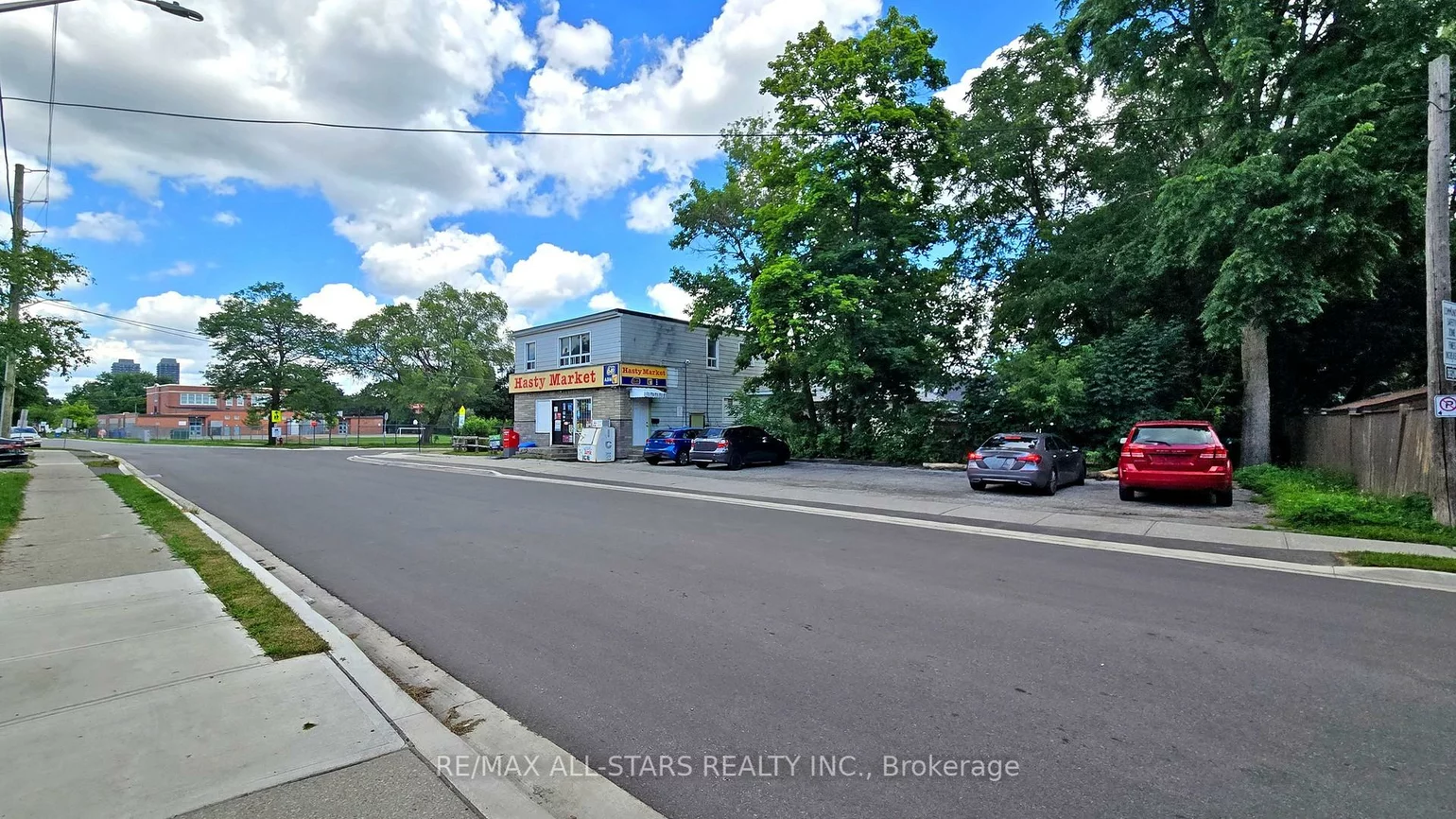 88, Elliott, Downtown Brampton, Brampton