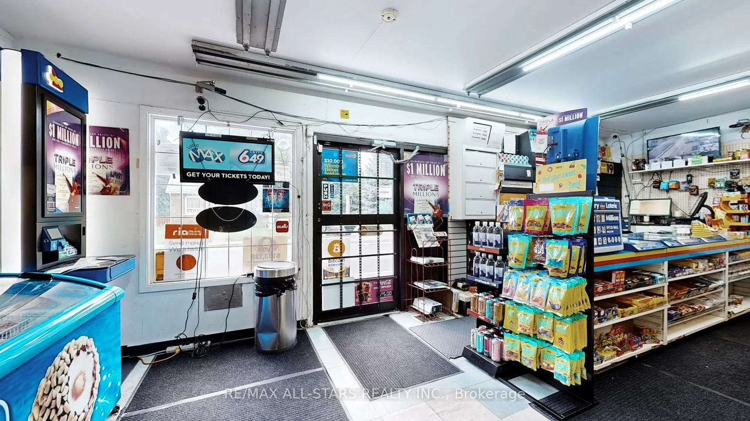 88, Elliott, Downtown Brampton, Brampton