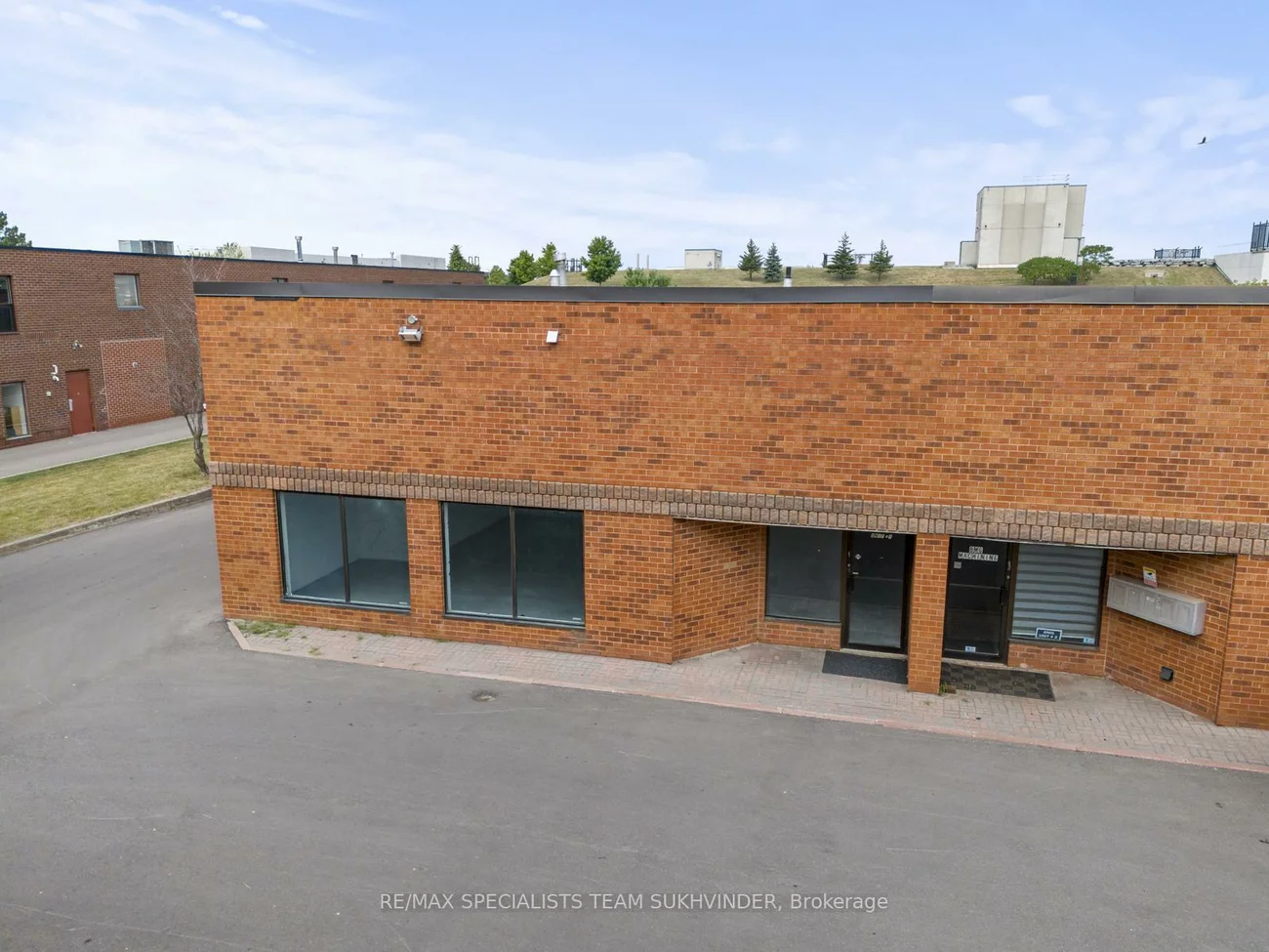 38, Automatic, Gore Industrial North, Brampton