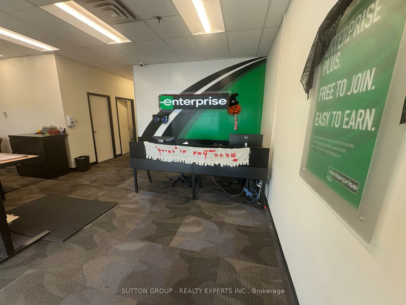 2074, Steeles, Southgate, Brampton