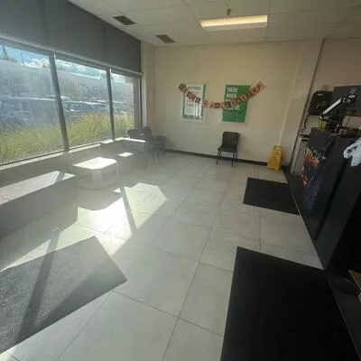 2074, Steeles, Southgate, Brampton