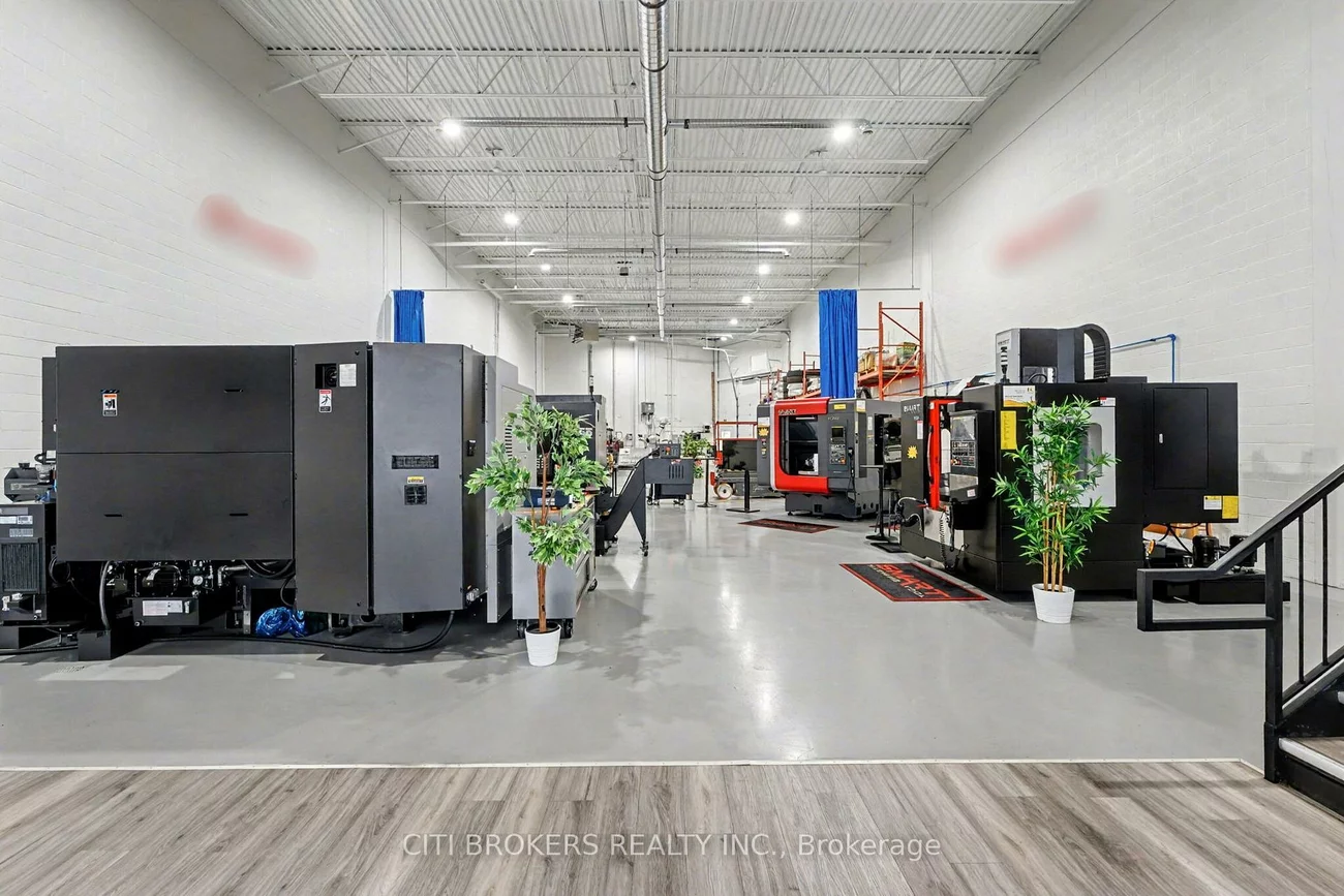 20, Lightbeam, Bram West, Brampton