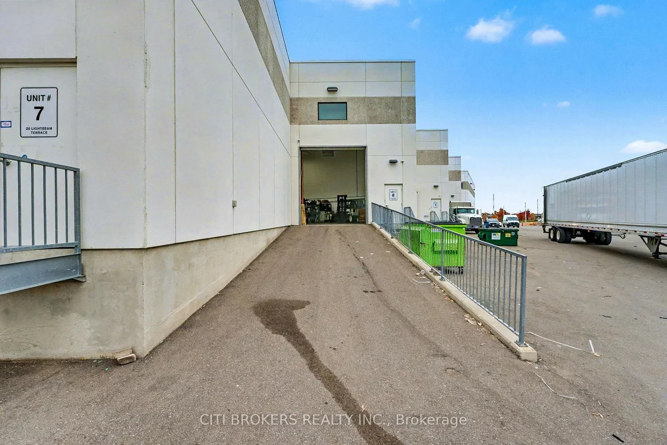 20, Lightbeam, Bram West, Brampton