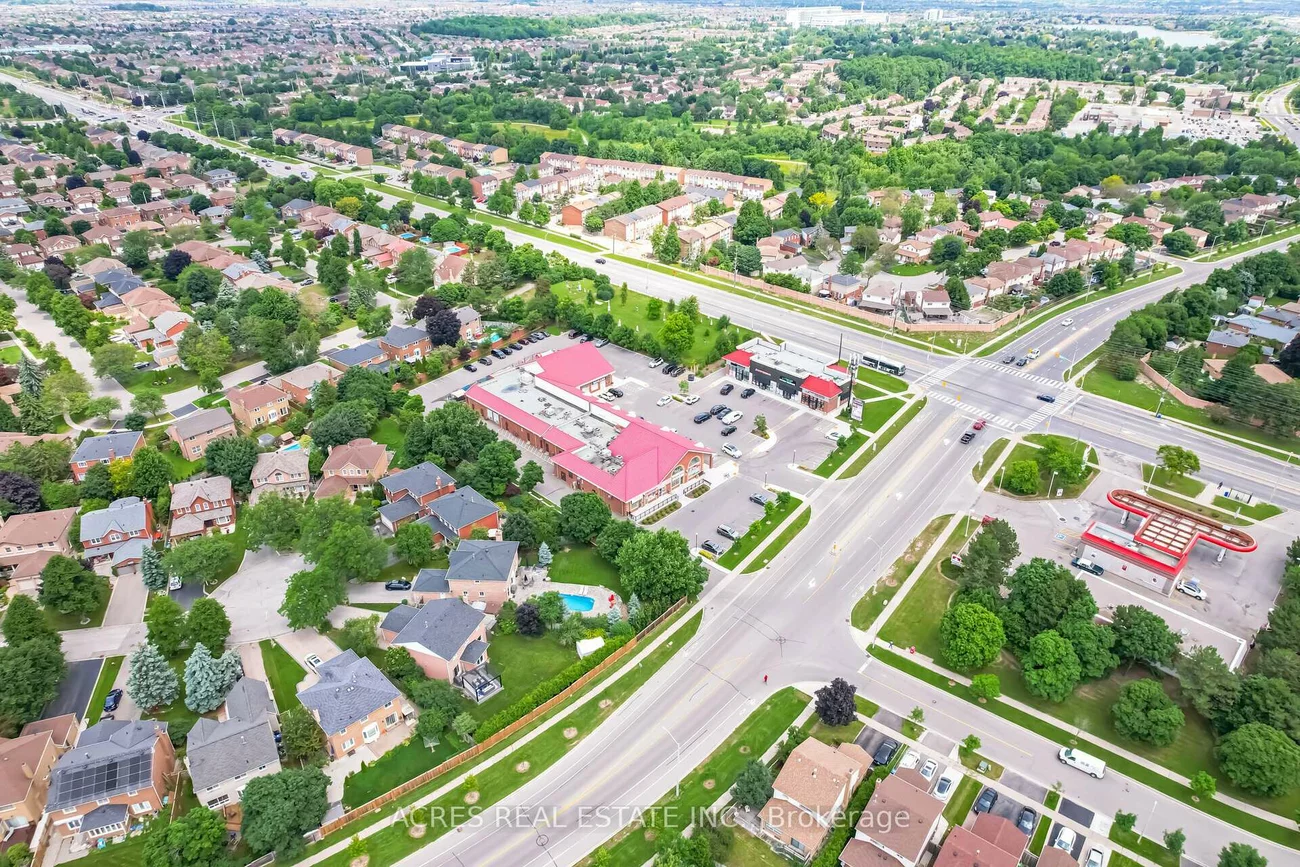 860, North Park, Westgate, Brampton