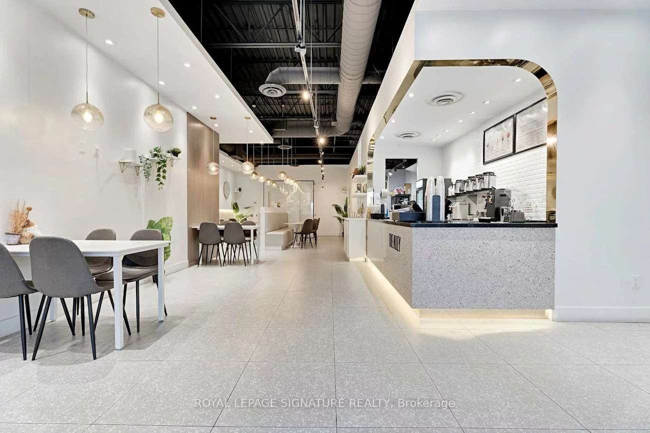 10025, Hurontario, Heart Lake West, Brampton