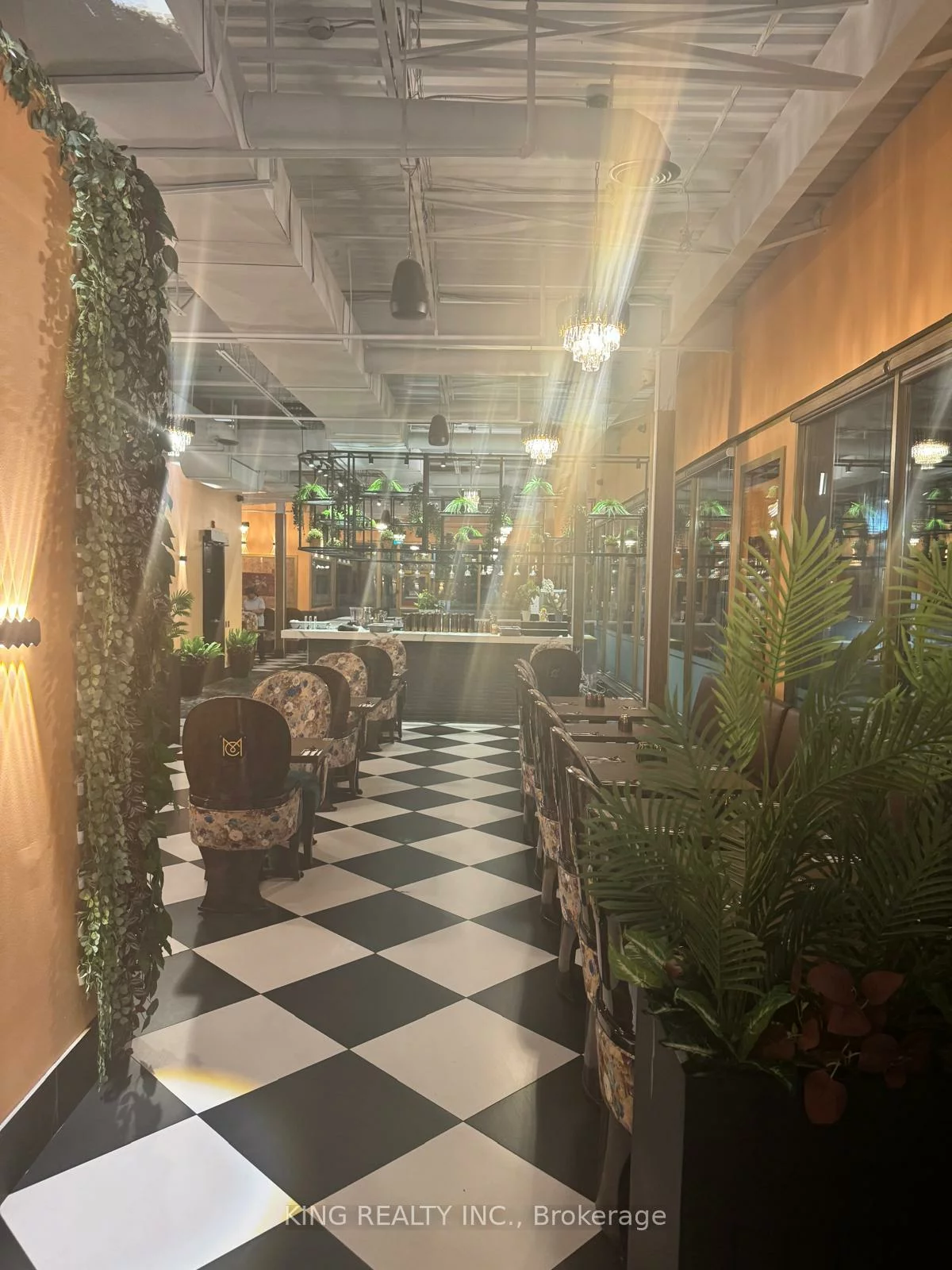 2, County Crt, Brampton South, Brampton