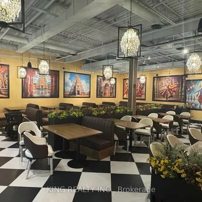 2, County Crt, Brampton South, Brampton