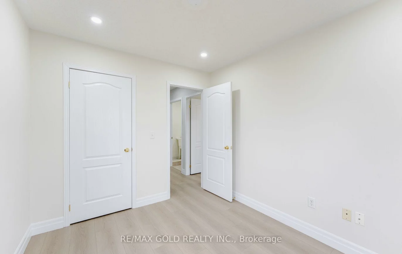 45, Seachart, Brampton East, Brampton