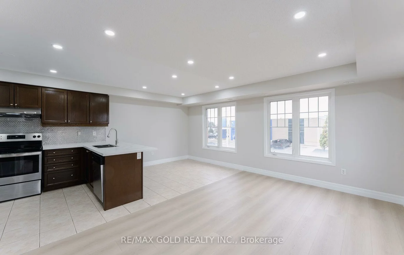 45, Seachart, Brampton East, Brampton