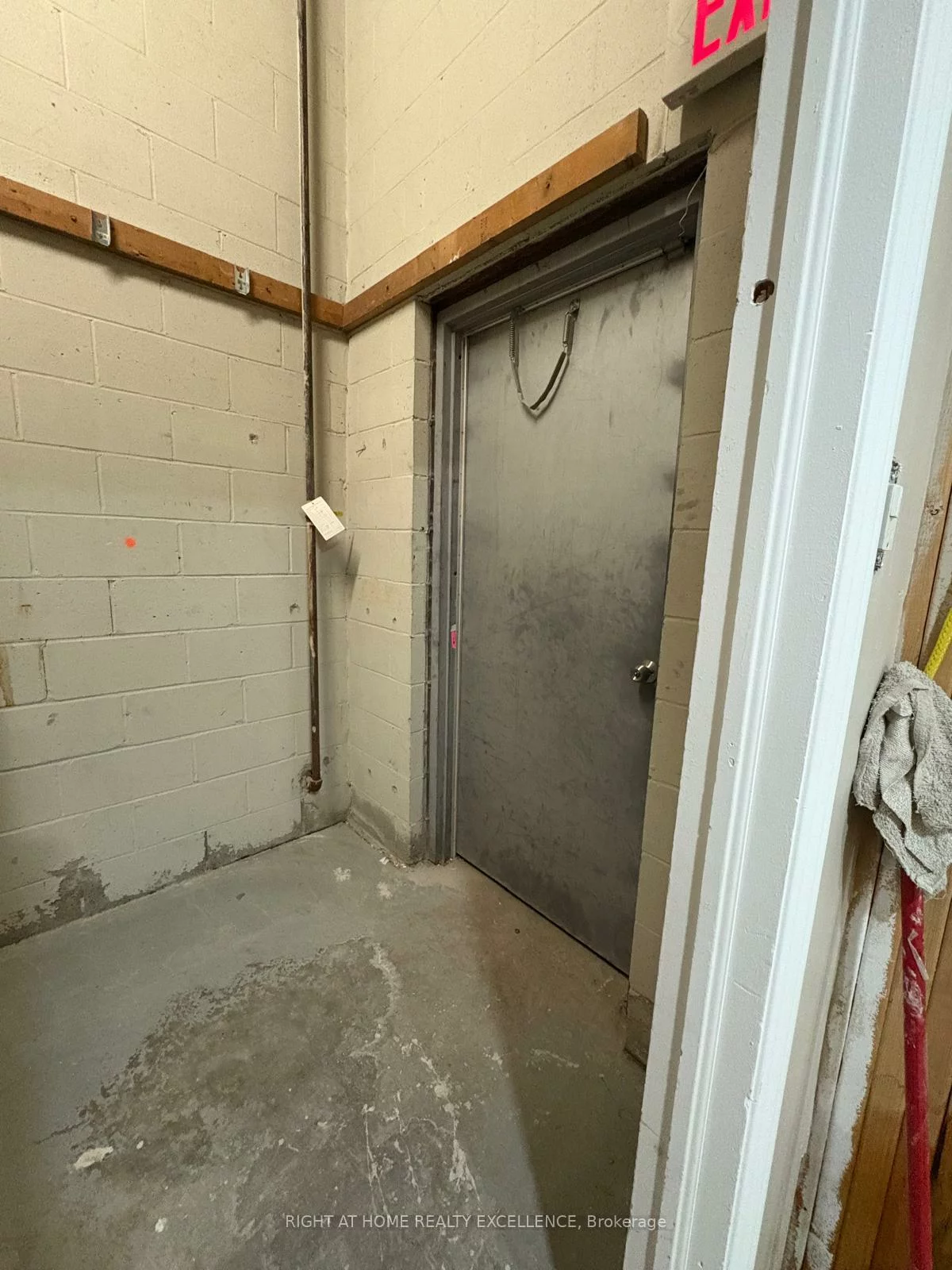 8, Automatic, Gore Industrial North, Brampton