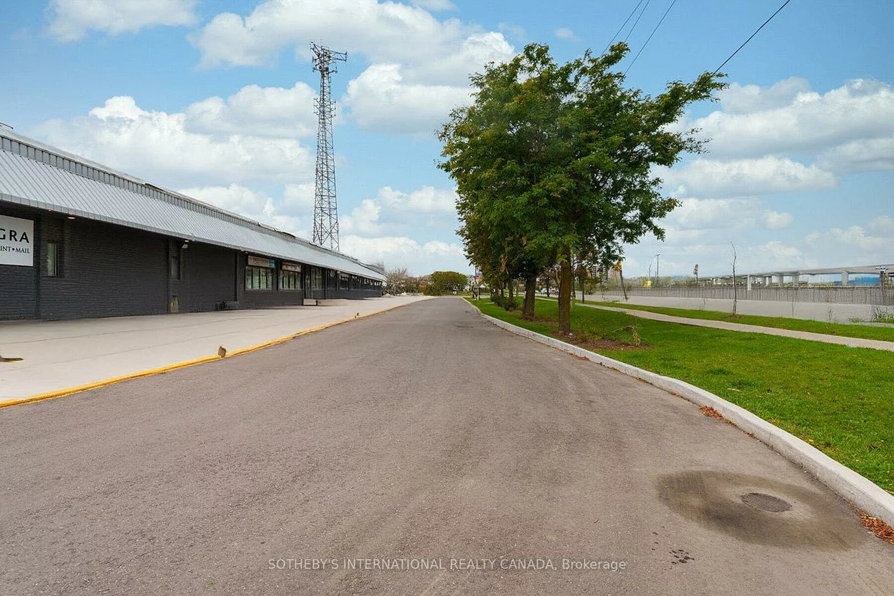 289, Rutherford, Brampton East Industrial, Brampton