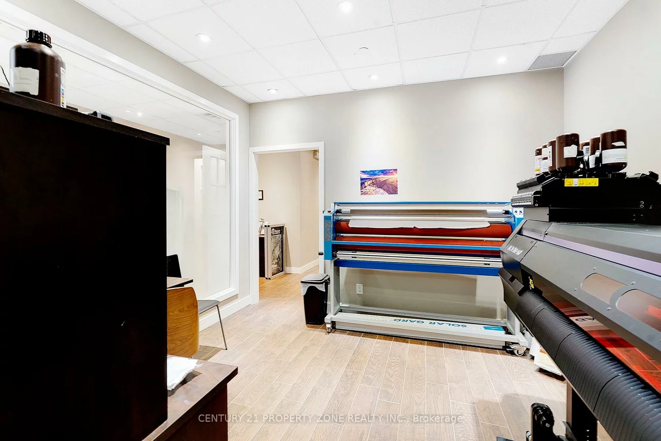 8, Automatic, Gore Industrial North, Brampton