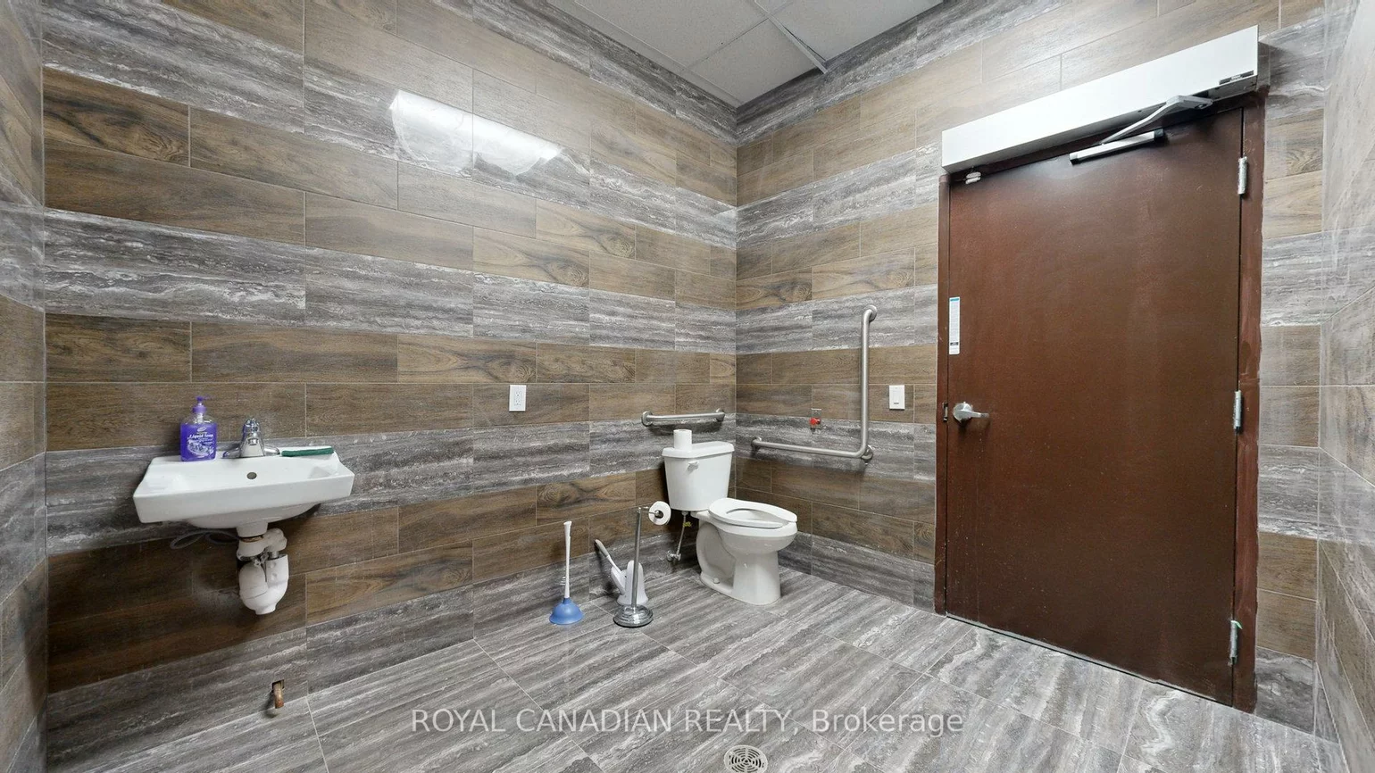 6475, Mayfield, Vales of Castlemore North, Brampton