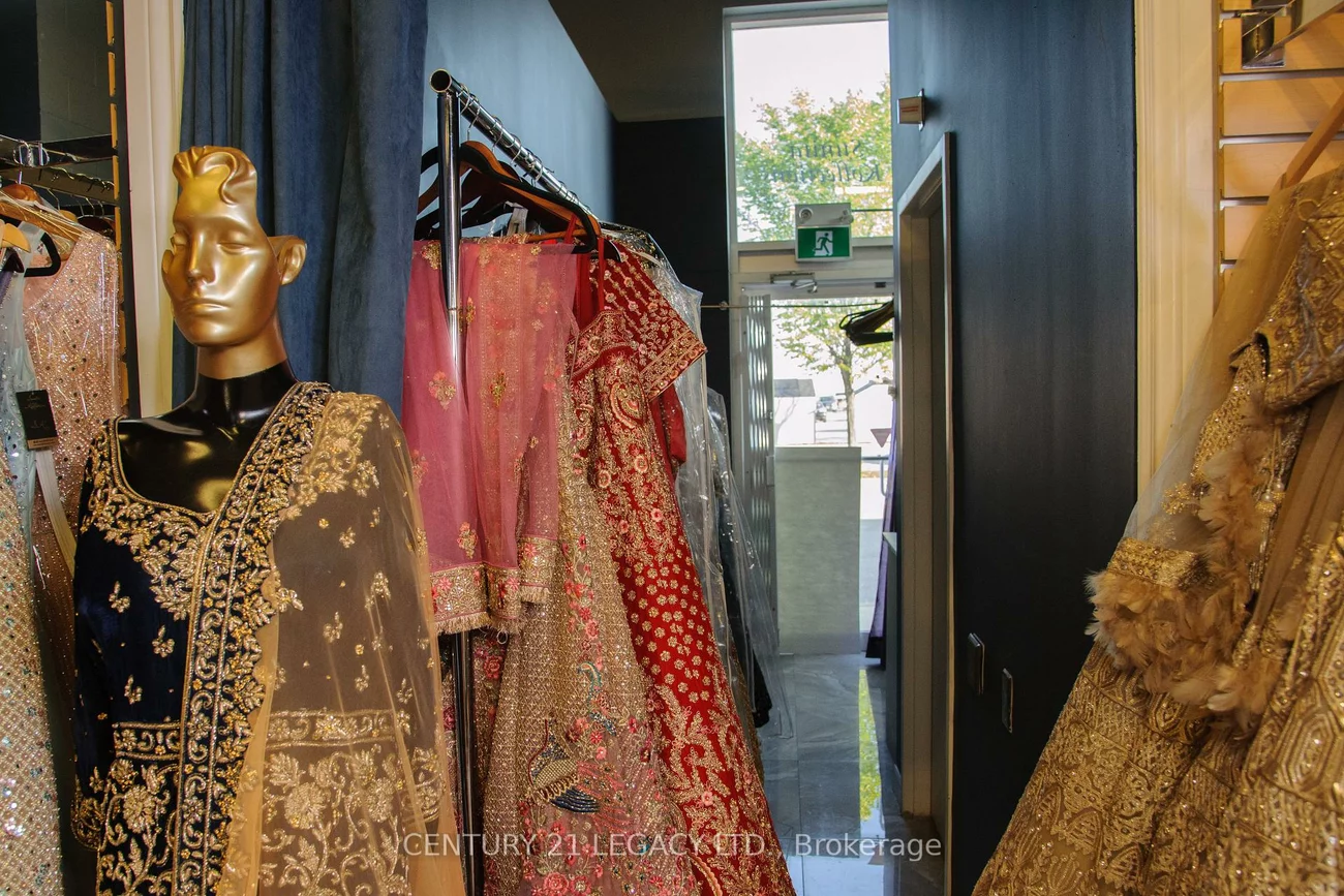 30, Maritime Ontario, Airport Road/ Highway 7 Business Centre, Brampton